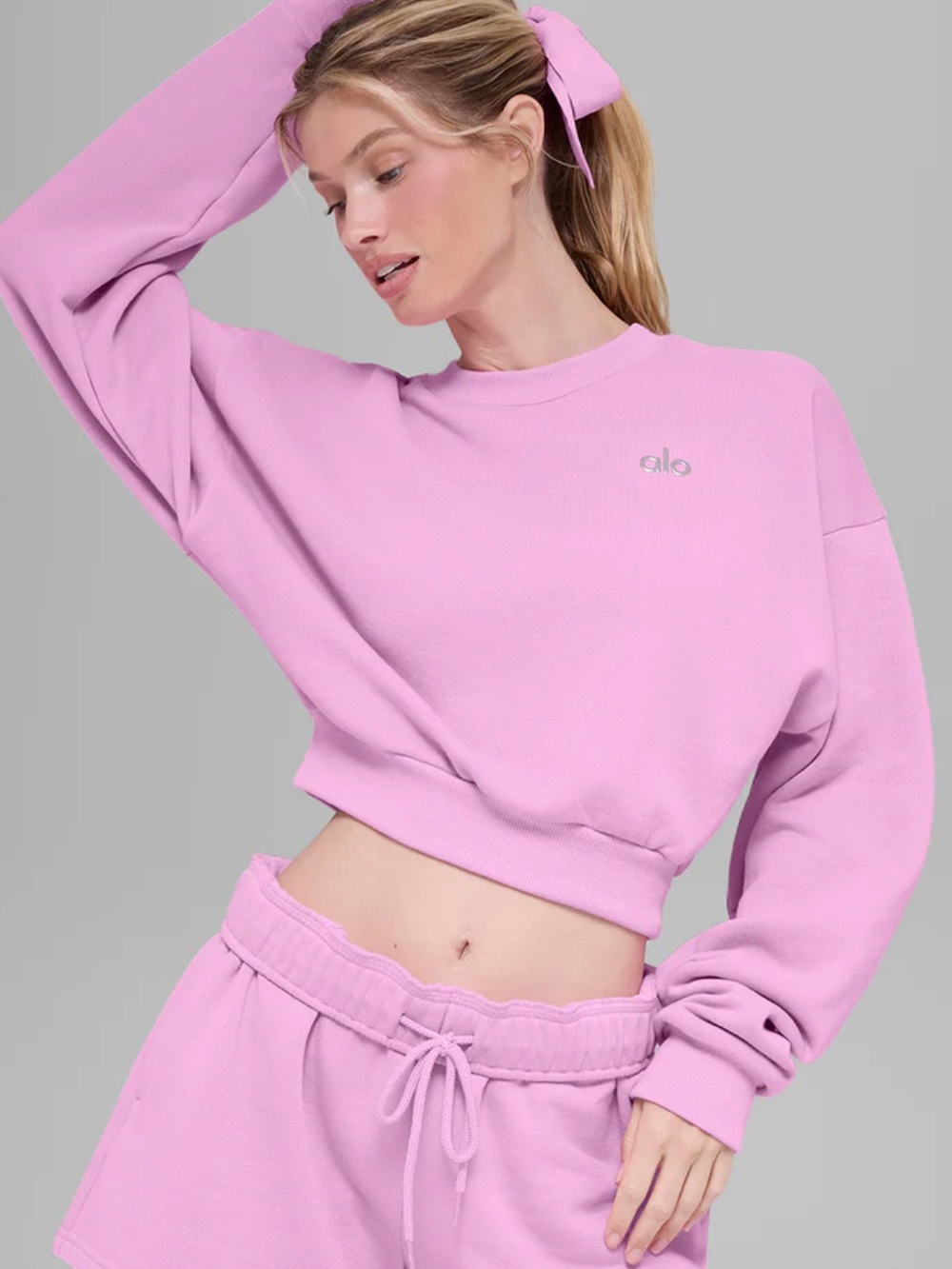 Alo Cropped Accolade Crewneck, Candy Heart Pink Size L